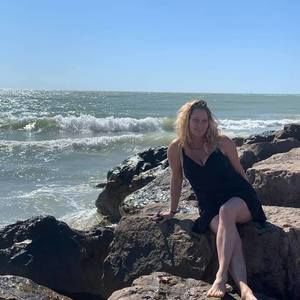 Meet your Posher, Monica